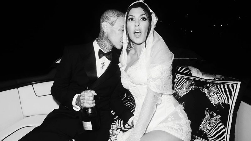 Kourtney Kardashian e Travis Barker tiveram jantar romântico - Reprodução: Instagram