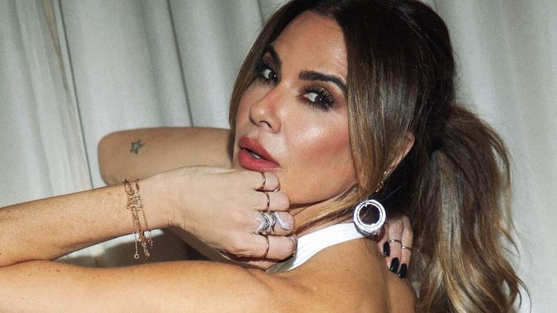 Luciana Gimenez surge poderosa em vestido branco - Reprodução/Instagram/Wagner Duarte