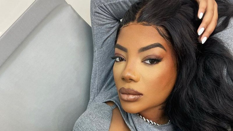 Ludmilla arranca elogios ao surgir com lace verde neon arrasadora - Reprodução/Instagram