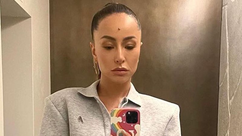 Sabrina Sato publicou cliques vestindo look todo preto - Reprodução: Instagram