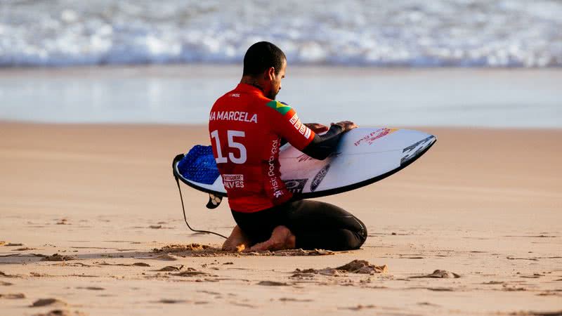 Ítalo Ferreira estreia com vitória na etapa de Peniche - Foto: © WSL/Damien Poullenot