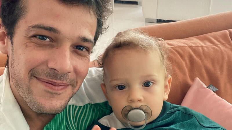 Jayme Matarazzo mostra Carnaval ao lado do filho: ''Primeiro de muitos'' - Reprodução/Instagram