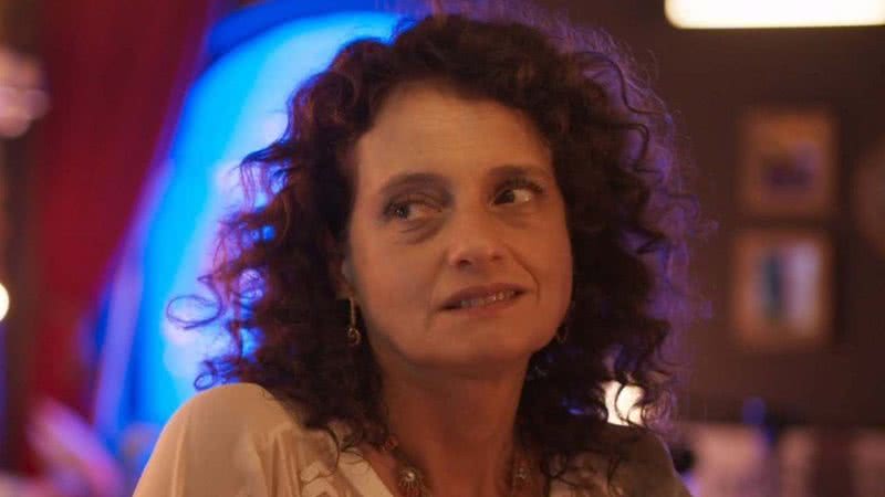 Júlia vai para cama com paciente da mãe em 'Um Lugar ao Sol' - (Divulgação/TV Globo)