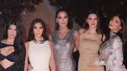 A família Kardashian-Jenner se reuniu pra celebrar o casamento de Kourtney Kardashian e Travis Barker - Reprodução: Instagram