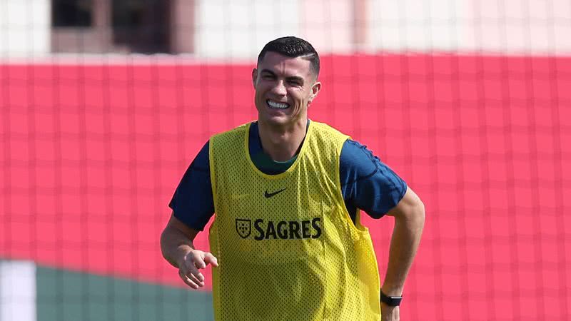 Craque da seleção de Portugal, Cristiano Ronaldo encerrou seu contrato com Manchester United e busca novos funcionários para sua casa - Foto: Getty Images