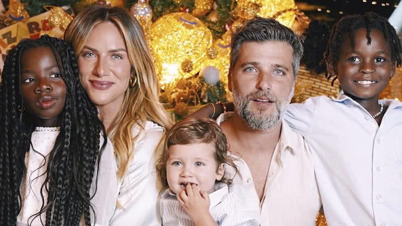 Bruno Gagliasso e Giovanna Ewbank são pais de Zyan, Bless e Chissomo - Foto: Reprodução/Instagram