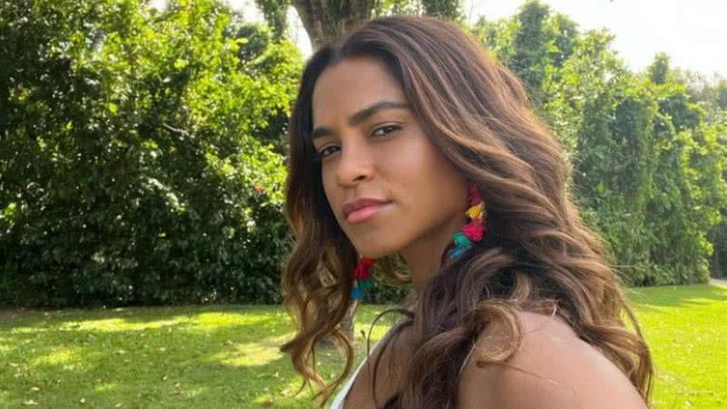 Atriz Lucy Alves aproveita o domingo de sol e beleza chama atenção dos seguidores - Foto: Reprodução / Instagram