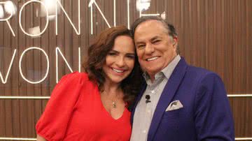 Luiza Tomé e Ronnie Von - Foto: Divulgação/RedeTV!