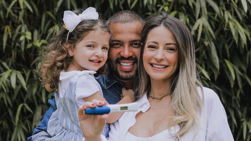 Projota e Tamy Contro anunciam que serão pais pela segunda vez - Reprodução/Instagram