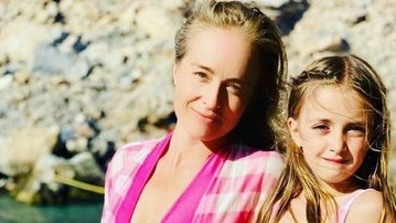 Angélica e sua filha Eva, de 10 anos de idade - Foto: Reprodução/Instagram