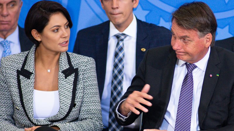 Jair e Michelle Bolsonaro teriam deixado de se seguir na rede social - Getty Images