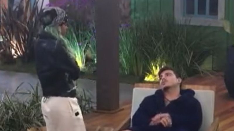 Durante conversa no confinamento, a cantora de funk Tati Zaqui dá um fim no affair com ator Thomaz Costa - Foto: Reprodução / Twitter