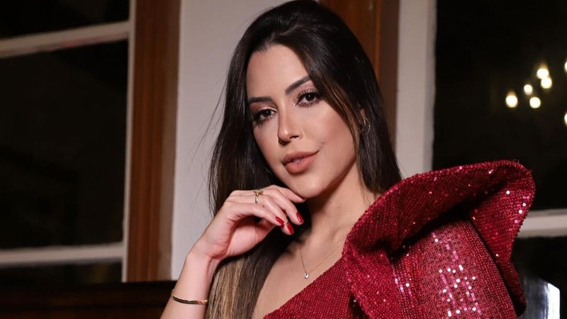 Laís Caldas arrasa com vestido vermelho brilhante - Reprodução/Instagram/@luiisff1