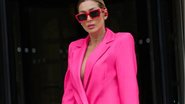 Lívia Andrade arrasa com look pink em Paris - Reprodução/Instagram