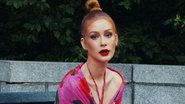 Marina Ruy Barbosa arrancou elogios dos fãs ao exibir um vestido curtinho super colado ao corpo - Reprodução/Instagram