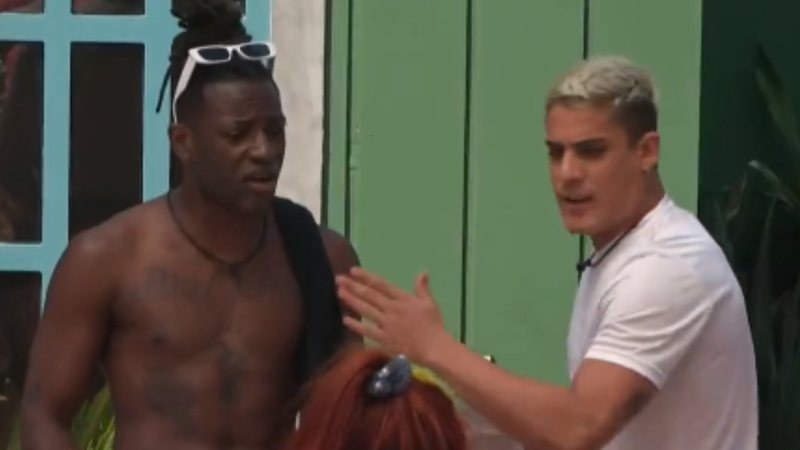 Tiago Ramos e Pelé Milflows brigam a ponto de colegas de reality terem que separar dupla - Foto: Reprodução / Twitter