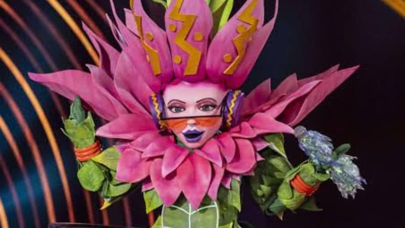 Vitória-Régia leva a melhor na grande final e deixa jurados do The Masked Singer completamente chocados - Foto: Reprodução / Twitter