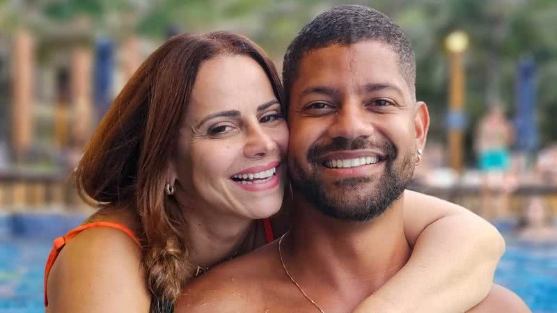 Viviane Araújo se declara ao surgir agarradinha com o marido - Reprodução/Instagram