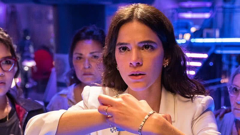 Bruna Marquezine é destaque no filme Besouro Azul, da DC Comics - Foto: Divulgação