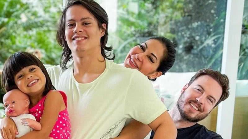 Thiago Nigro dá alianças para enteados em casamento com Maíra Cardi - Reprodução/Instagram