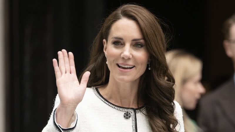 Kate Middleton foi confortável e elegante nos bastidores de gravação, de acordo com apresentador britânico - Foto: Getty Images