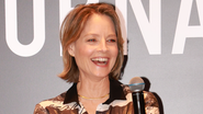 Jodie Foster está de passagem pelo Brasil - Foto: Ali Karakas/HBO Max