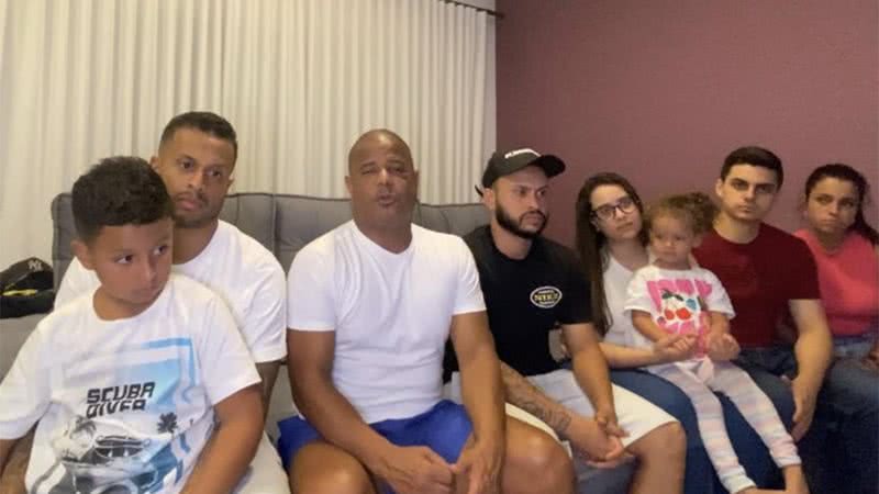 Marcelinho Carioca com sua família - Foto: Reprodução / Instagram