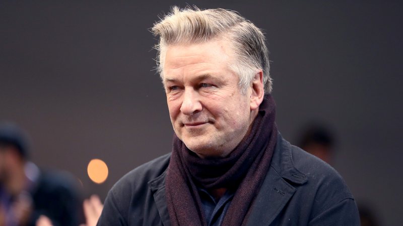 Alec Baldwin é processado pela família de Halyna Hutchins - Foto: Getty Images