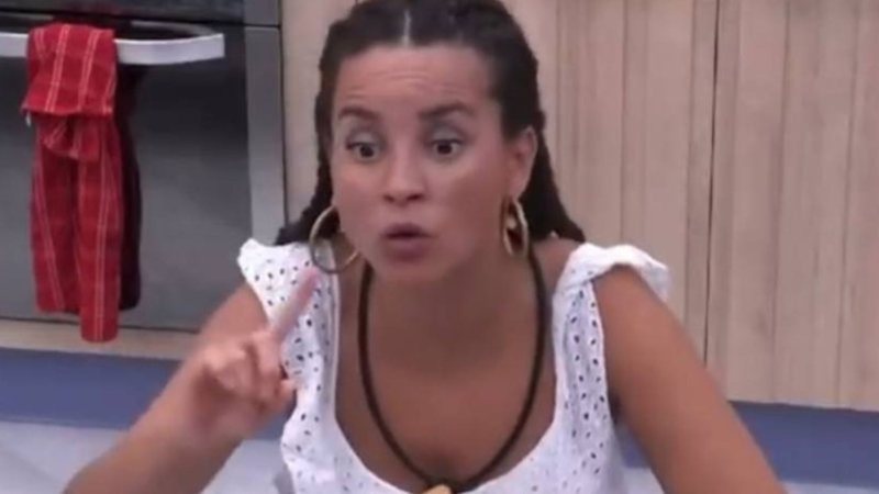 Imagem BBB23: Domitila se recusa a doar estalecas e sister se revolta: "Nunca ficou claro"