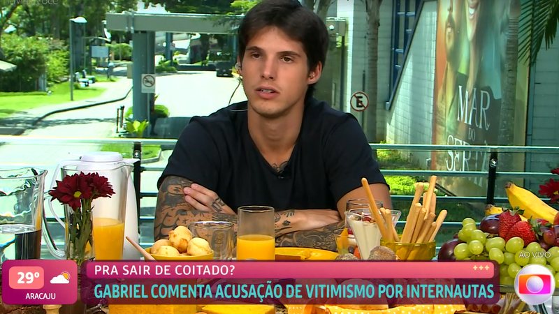 Gabriel no programa 'Mais Você' após ser eliminado do BBB 23 - Foto: Reprodução / Globo