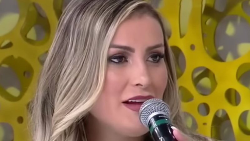 Na TV, Andressa Urach revela quanto está faturando produzindo conteúdo adulto: "Muito feliz" - Reprodução/ Instagram