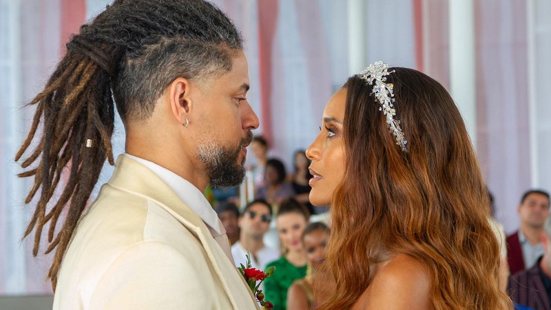 Casamento de Ítalo (Paulo Lessa) e Clarice (Taís Araújo) na novela 'Cara e Coragem' - Foto: Globo / Estevam Avellar