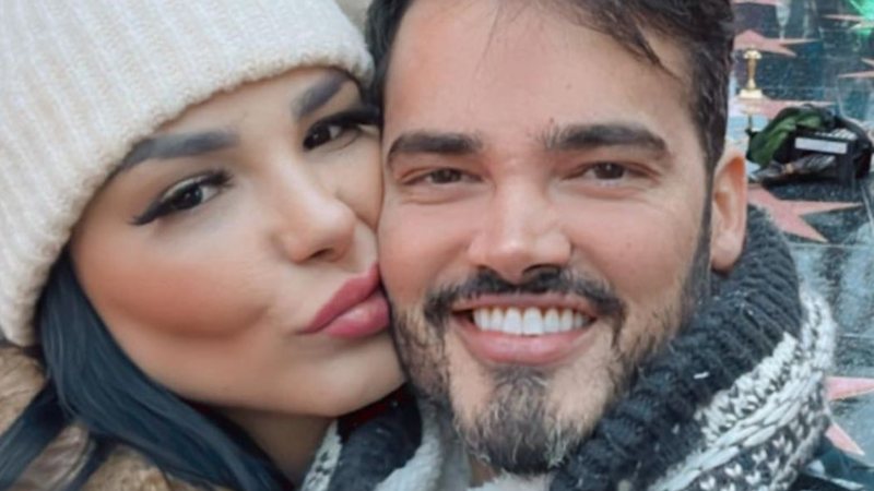 Jenny Miranda e o marido sofrem acidente de carro nos EUA - Reprodução/Instagram