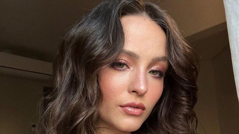 Larissa Manoela imaginou como seria se fosse mãe e impressionou os seguidores - Reprodução: Instagram