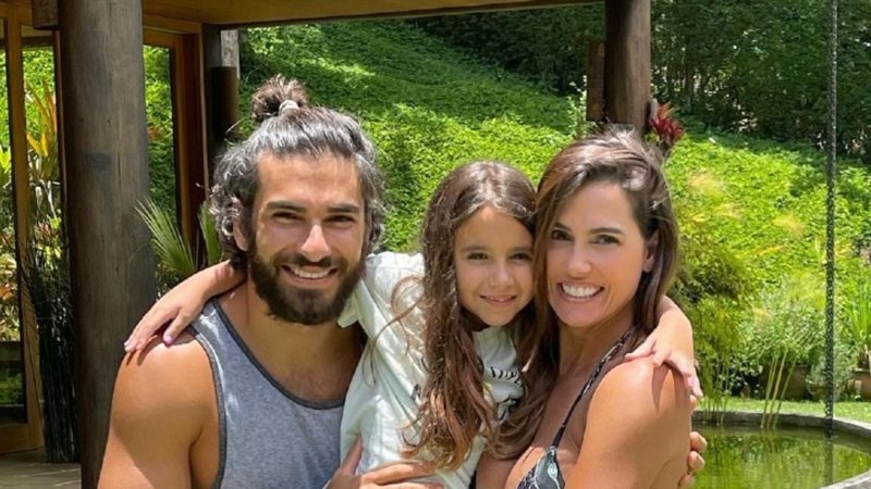 Deborah Secco tem filha de sete anos com marido - Reprodução/Instagram