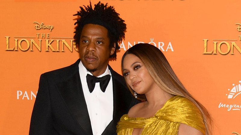 O casal Beyoncé e Jay-Z; muitas celebridades capricham no presente para o Dia dos Namorados - Foto: Getty Images