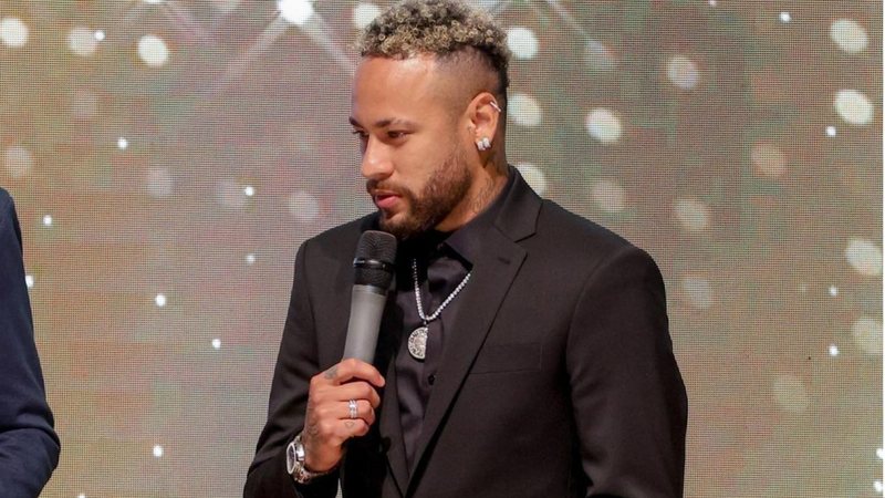 Neymar Jr recebe prêmio e homenagem - Reprodução/Instagram