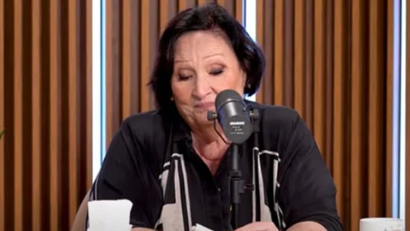 Dona Déa Lúcia no podcast 'Quem Pode, Pod' - Foto: Reprodução / YouTube