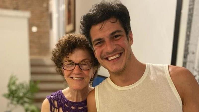 Mateus Solano foi para a Amazônia acompanhado da mãe - Reprodução/Instagram