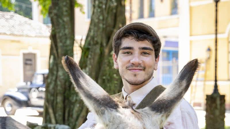 João Fernandes, de Amor Perfeito, fez harmonização facial - Foto: Divulgação