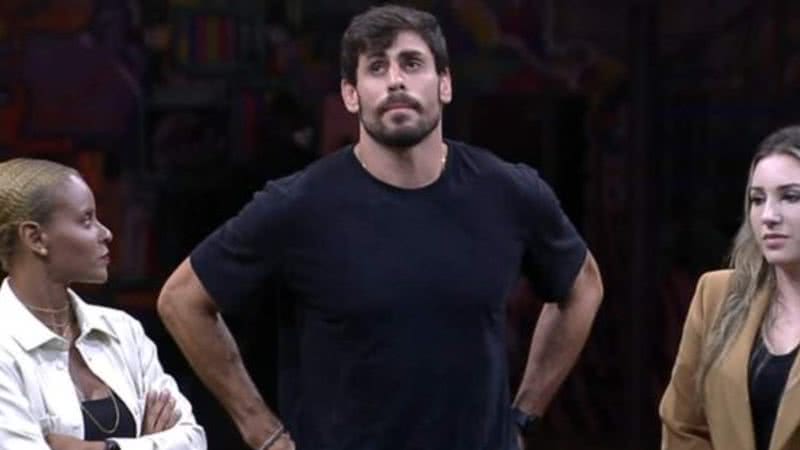 Lutador de MMA Antônio Cara de Sapato decide se abrir para sister de grupo rival sobre relações dentro do BBB 23 - Foto: Reprodução / Twitter