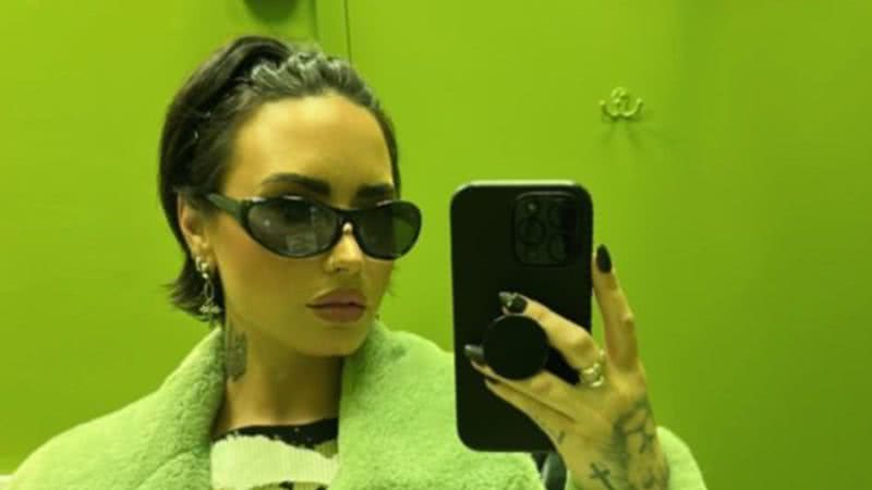 Cantora Demi Lovato posa de cara limpa em redes sociais e aponta sardas em seu rosto - Foto: Reprodução / Instagram