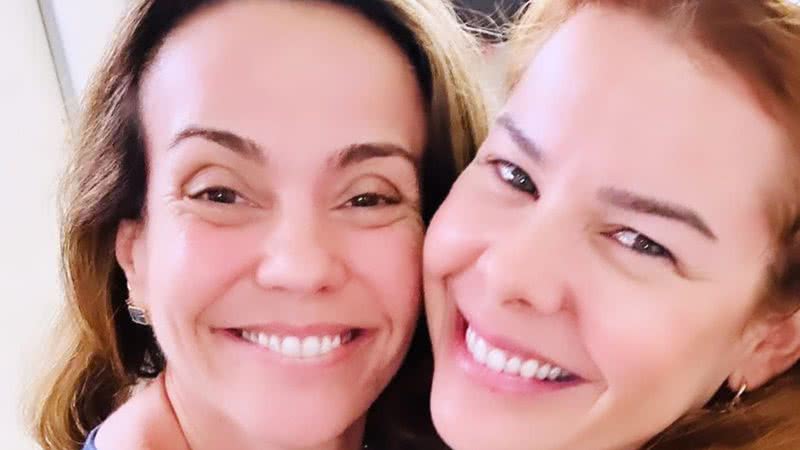 A atriz Flavia Monteiro ao lado da atriz e apresentadora Fernanda Souza - Foto: Reprodução/Instagram @flaviamonteiro