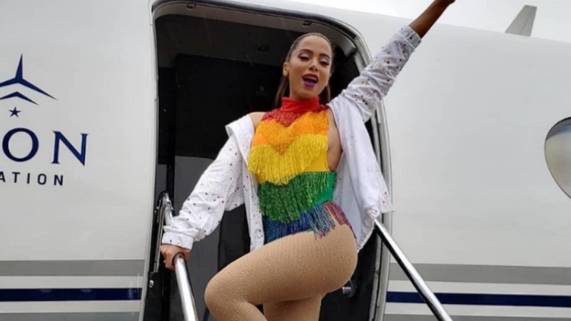 Anitta pode fazer viagem sem volta, segundo o tarólogo Val Couto - Reprodução/Instagram