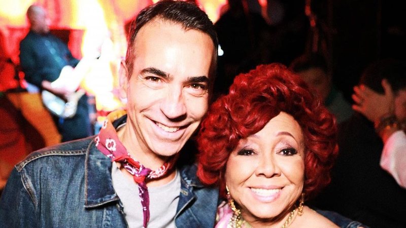 Alcione registra encontro com César Tralli - Reprodução/Instagram/@iude