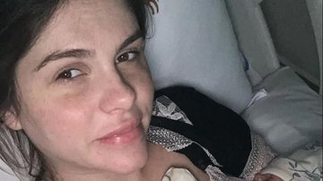 Bárbara Evans passa a noite em claro ao - Reprodução/ Instagram