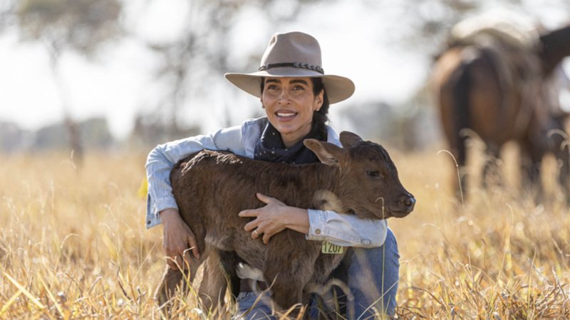 Carmen Perez, desde cedo, desenvolveu amor e carinho pelos animais - Marcelo Uemura