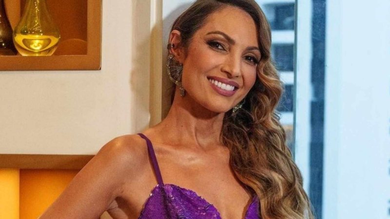 Patrícia Poeta impacta com vestido brilhante - Reprodução/Instagram