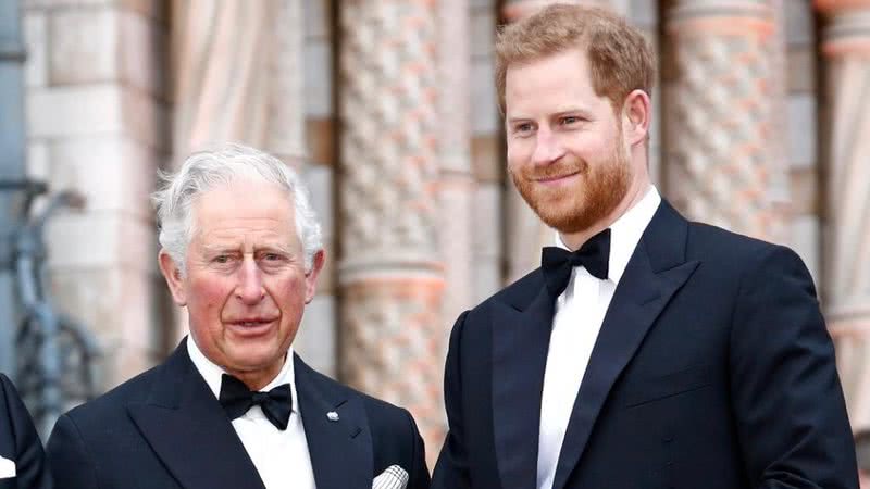 Rei Charles e príncipe Harry - Foto: Getty Images