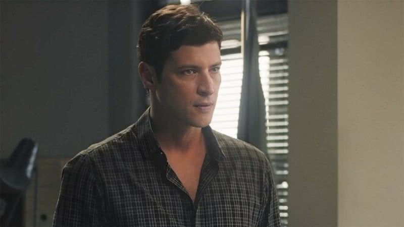 Marino (Leandro Lima) na novela Terra e Paixão - Foto: Reprodução / Globo